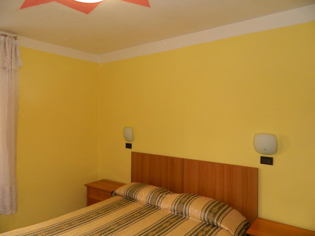 Hotel Roxena House Rom Zimmer foto